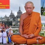 La visite spirituelle à Penyusuhan Bali de Luang Ta Thong In Katapuñño avec les gens Thaïlandais