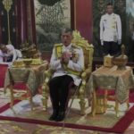 Le roi de Thaïlande s'offre un confinement de luxe avec son harem