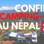 UNE FAMILLE CONFINÉE EN CAMPING-CAR AU NÉPAL