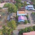le petit village de BAN NO MAO thailande issan vue avec un drone