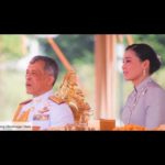 ✅  Le roi de Thaïlande confiné avec 20 concubines : qu’a-t-il fait de son épouse la reine Suthida ?