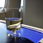 Pourquoi boire de l'alcool en avion est toujours une mauvaise idée