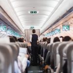 Contre ce geste très agaçant en avion, un nombre record de signatures pour une pétition