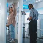 Trop transpirer avant de prendre l’avion peut vous valoir une fouille approfondie à l’aéroport