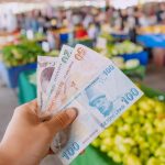 En Turquie, les commerçants qui refusent la carte bancaire agacent de plus en plus les touristes