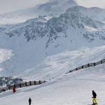 pourquoi les stations de ski ne débouchent pas encore le champagne pour cet hiver