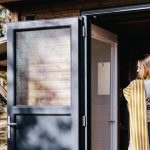 Les sanilodges, ces drôles de toilettes très design vont-elles sauver le camping ?